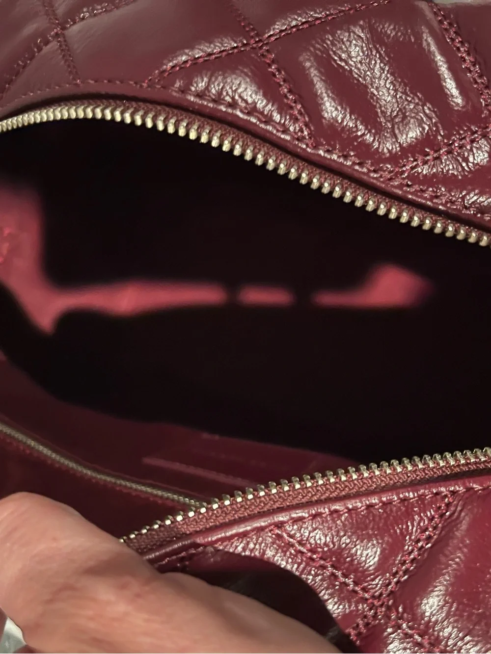 NWT Marc Jacobs The Dual Smooth Leather Quilted Shoulder Bag Dark Plum Maroon - Picture 14 of 15